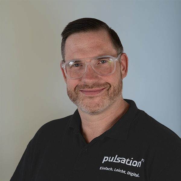 Martin Holubowski, Sales Manager